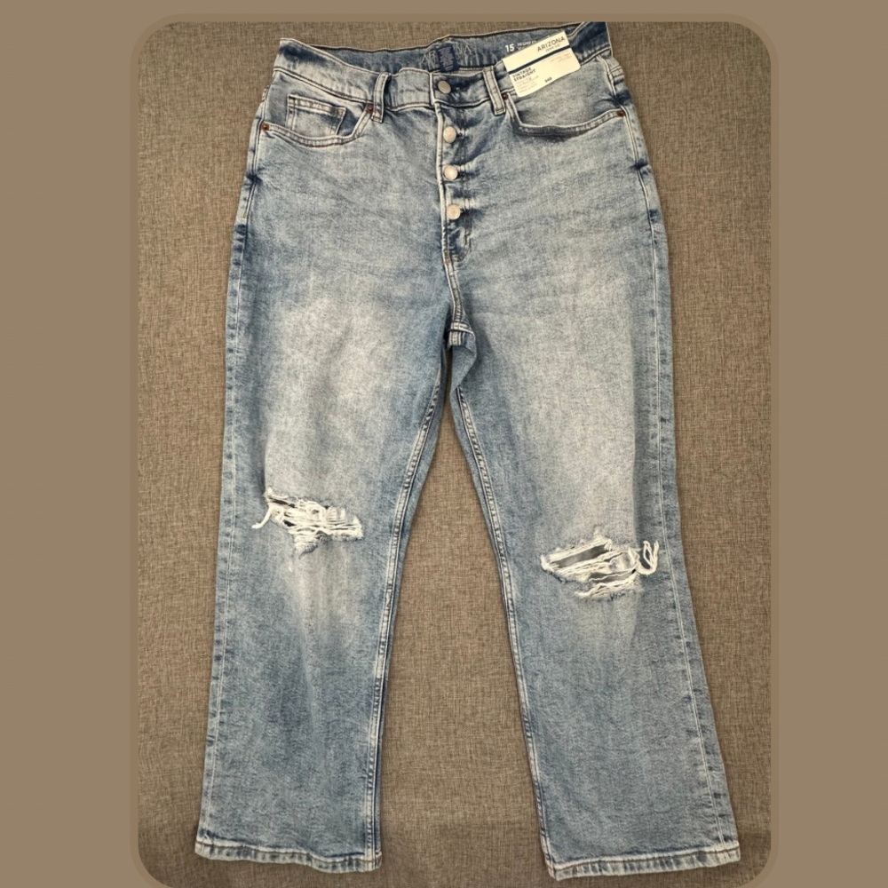 New! Arizona Jean Co. Vintage Straight Leg Highest Rise MSRP$49 Sz 15 Distressed
